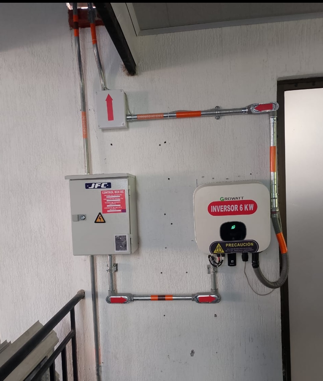 Sistema fotovoltaico comercial en operación